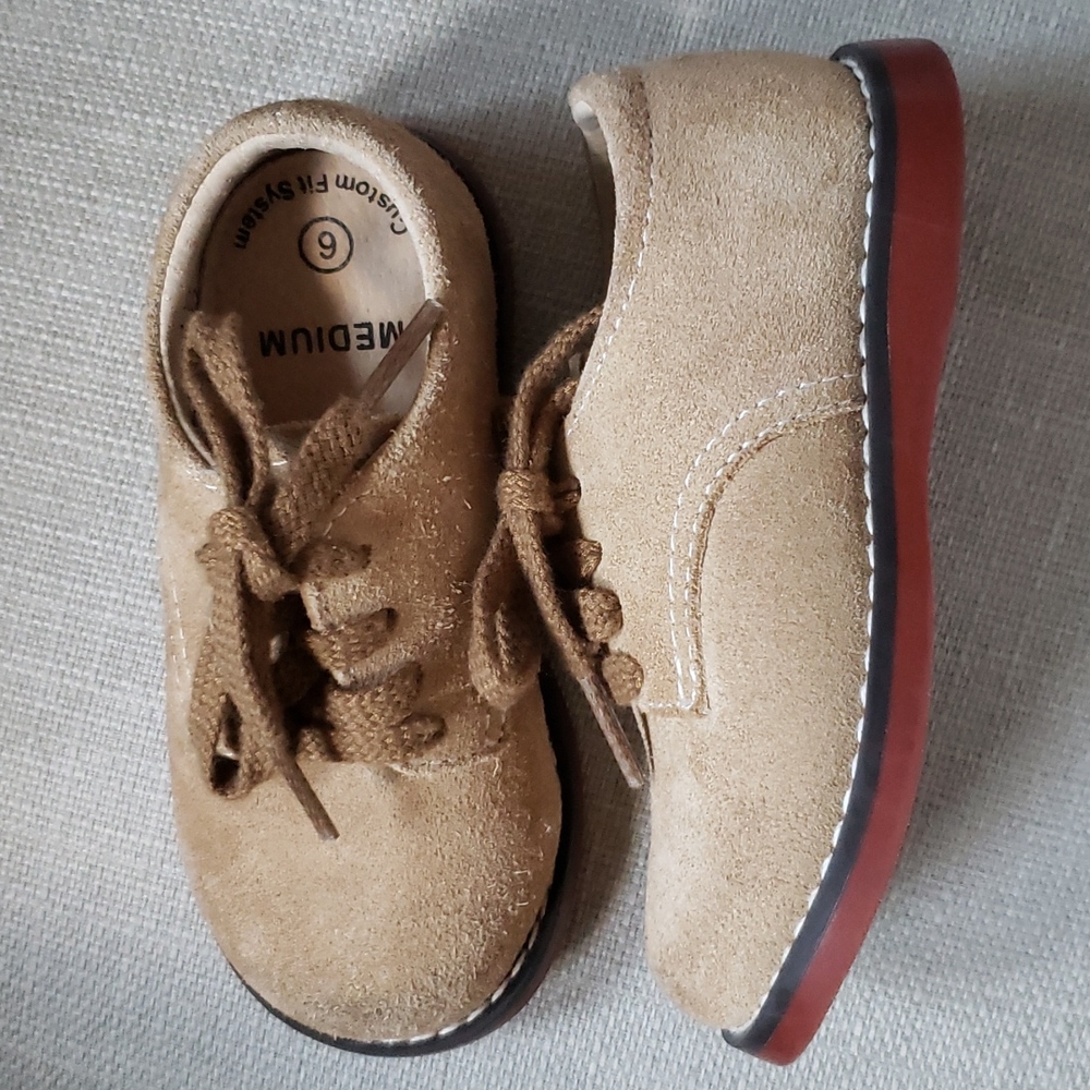 FootMates Bucky suede Oxford shoes Size 6